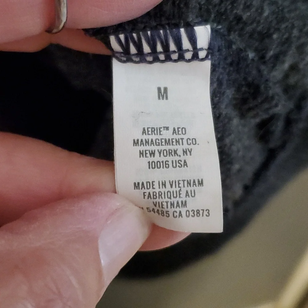 Aerie size M sweatshirt - Picture 4 of 6